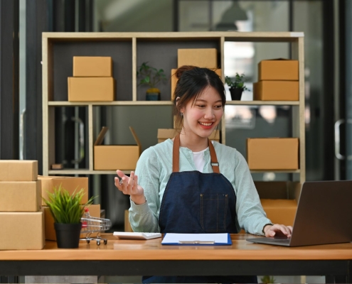 membuka usaha online