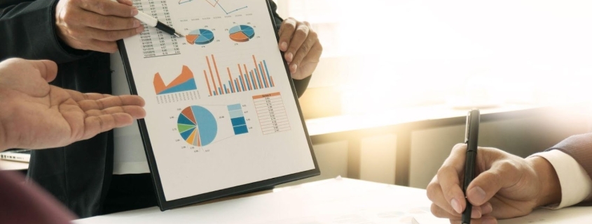 mengembangkan bisnis